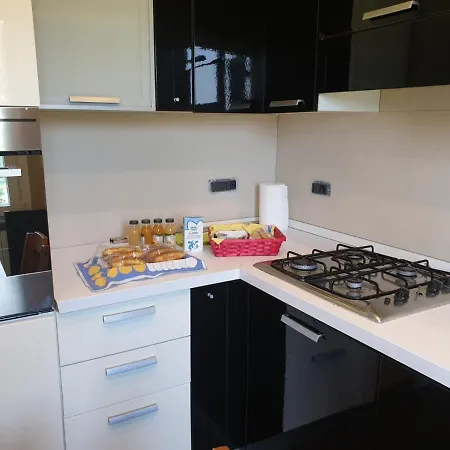 Bed & Breakfast La Villetta Luxury Leivi